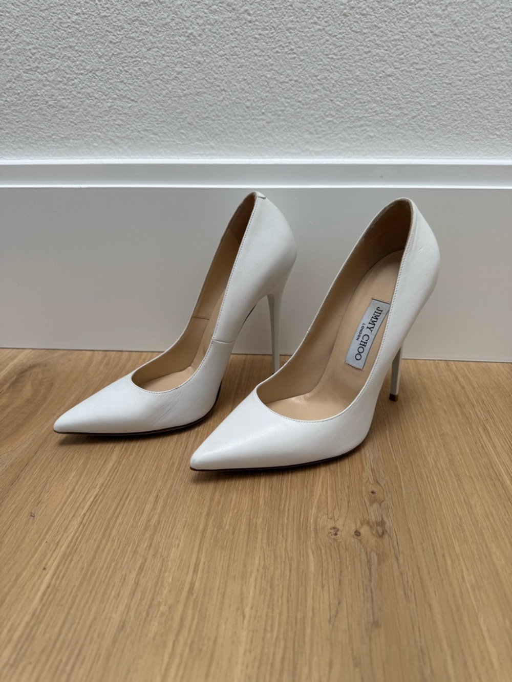 Jimmy Choo White Leather Pointed Stiletto Pumps